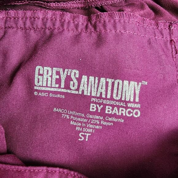Grey's Anatomy Spandex Stretch 3 Pocket Cargo Scrub Pants Wine Size Small Tall - Picture 3 of 11